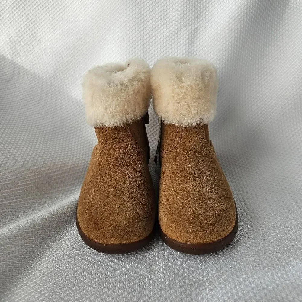 Ugg Toddler Girls Jorie II Boot Size 6 in Chestnut